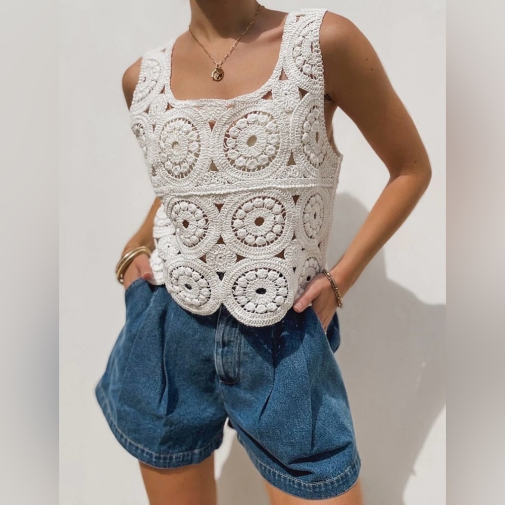 REBELLION Again Crochet Crop Top Women's Cream Boho Knit Sleeveless Size: M